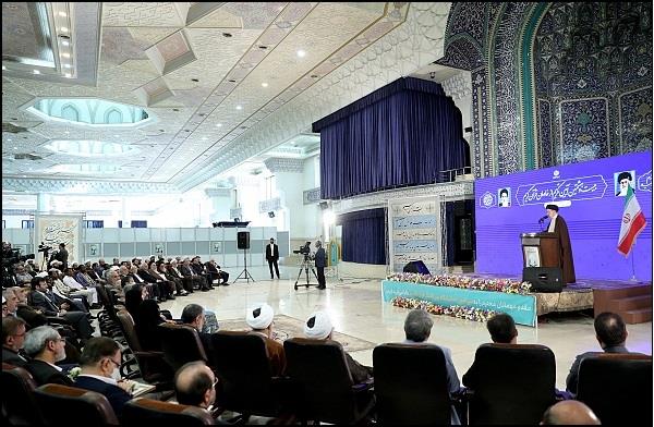 تنظيم الدورة الـ29 من حفل تكريم خدمة القرآن في معرض طهران
